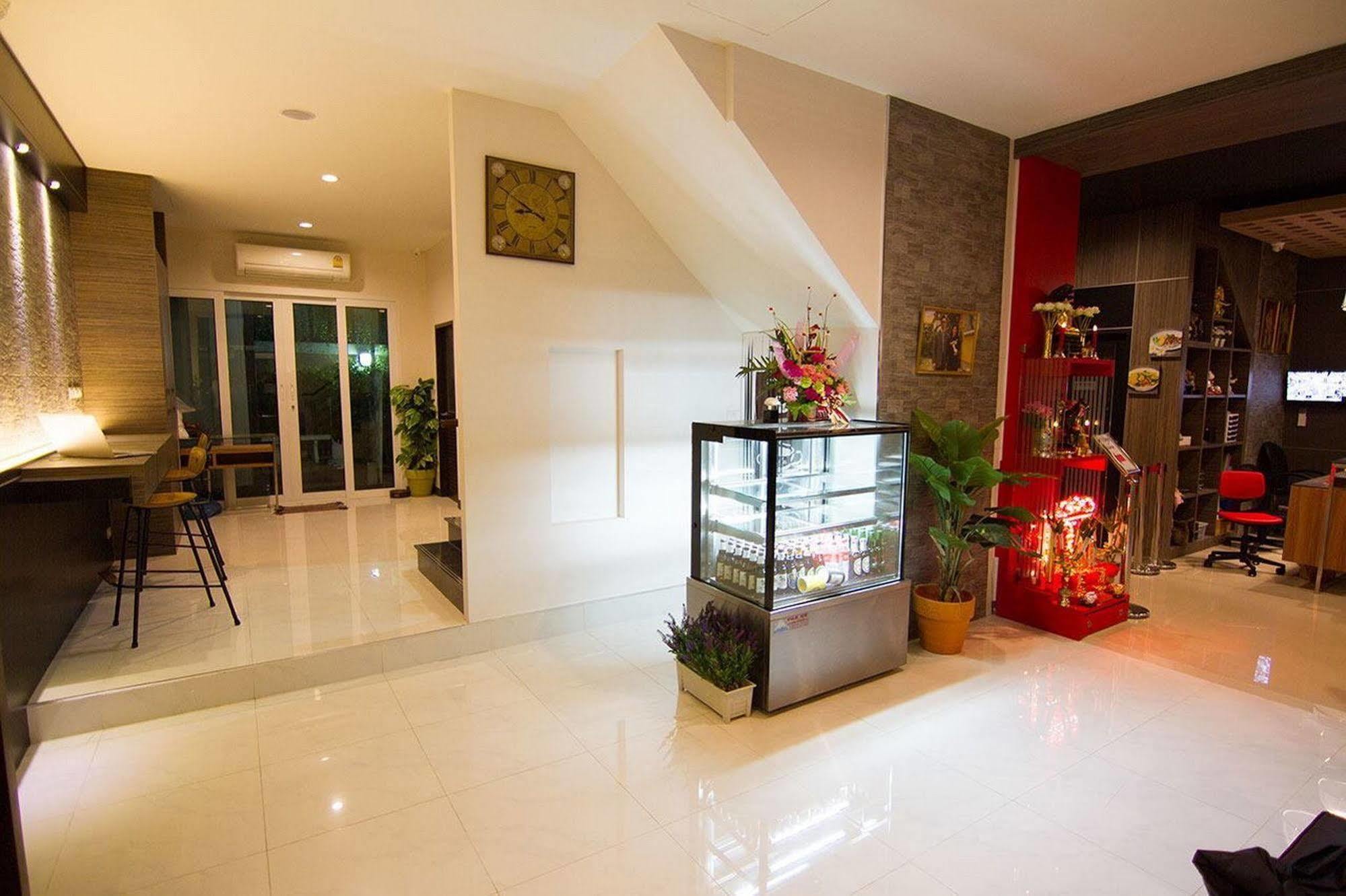 בנגקוק D-Box Hostel מראה חיצוני תמונה